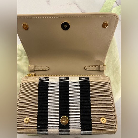 SOLD - Burberry Hackberry Check Jacquard Canvas Crossbody Bag In Soft Fawn - Picture 6 of 6